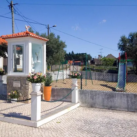 Mocho בית הארחה 3*